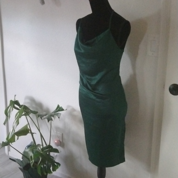 Sexy  Spaghetti Straps Side Slit Satin Dress Cowl Neck SZ M green‎ - Picture 3 of 5